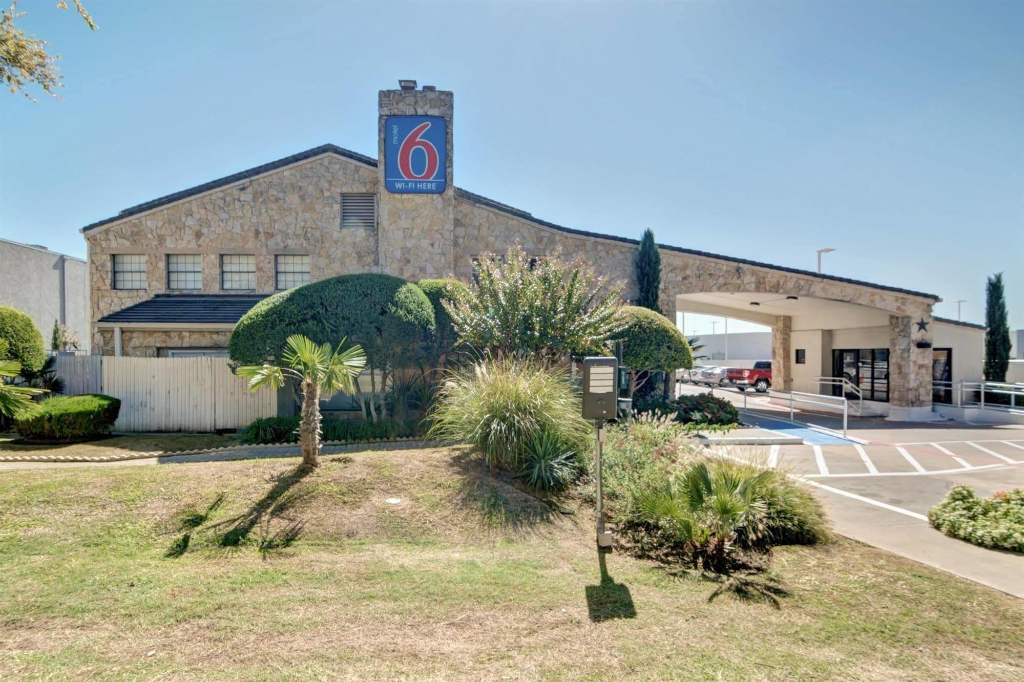 Motel 6-Dallas, Tx - Forest Lane Zewnętrze zdjęcie